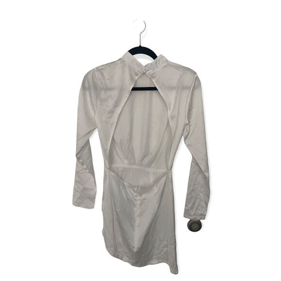 I saw it first SZ 6 satin & lace open back bodycon dress - Picture 4 of 5